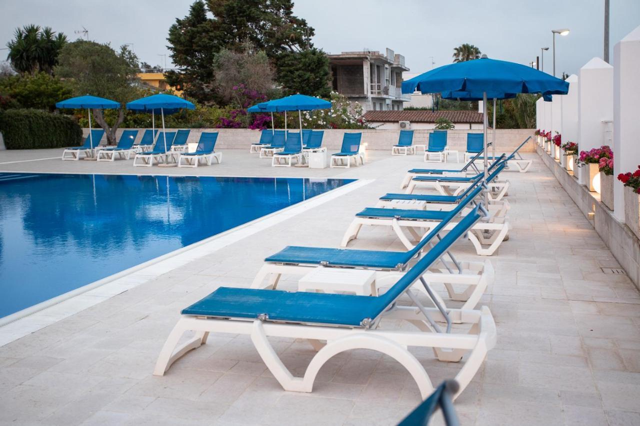 Hotel Club Azzurro & 4*
