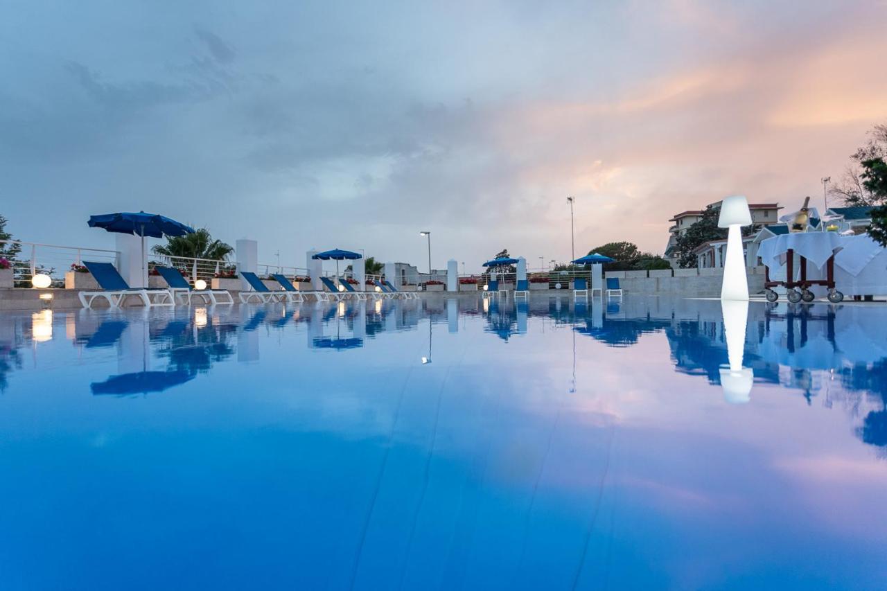 Club Azzurro Hotel&resort Hotel 4*