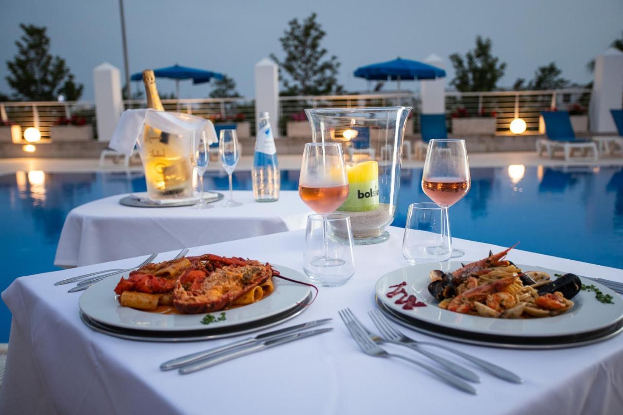 Club Azzurro & Hotel