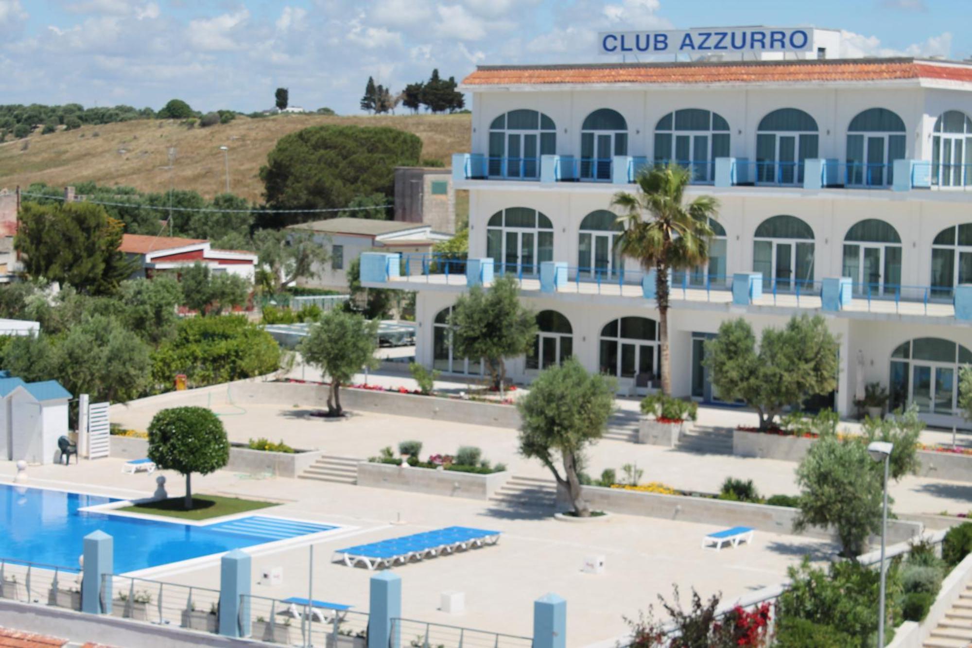 Club Azzurro & Hotel 4*